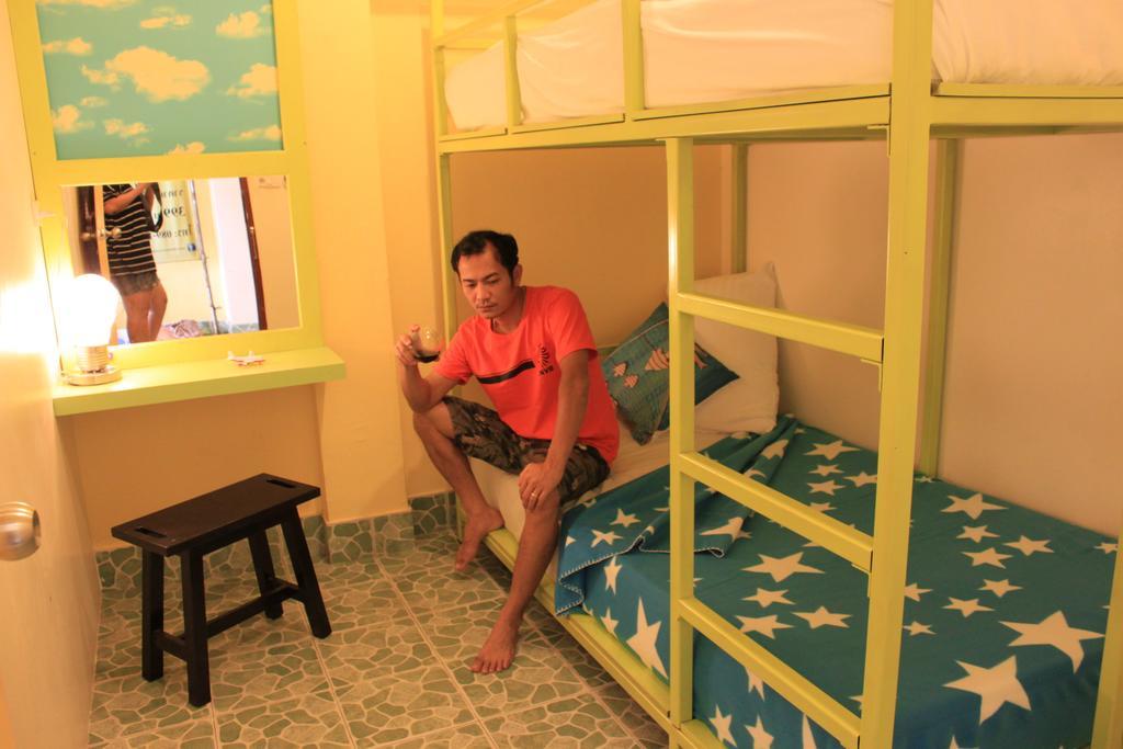 Tid Tarad Hostel Хуа Хин Номер фото