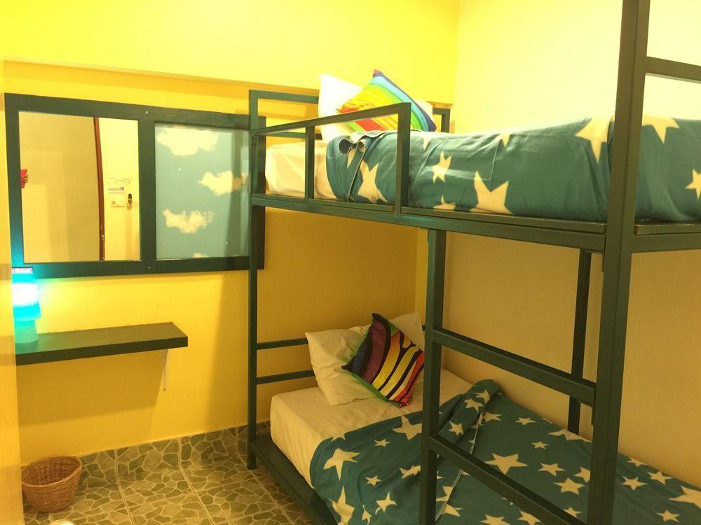 Tid Tarad Hostel Хуа Хин Экстерьер фото